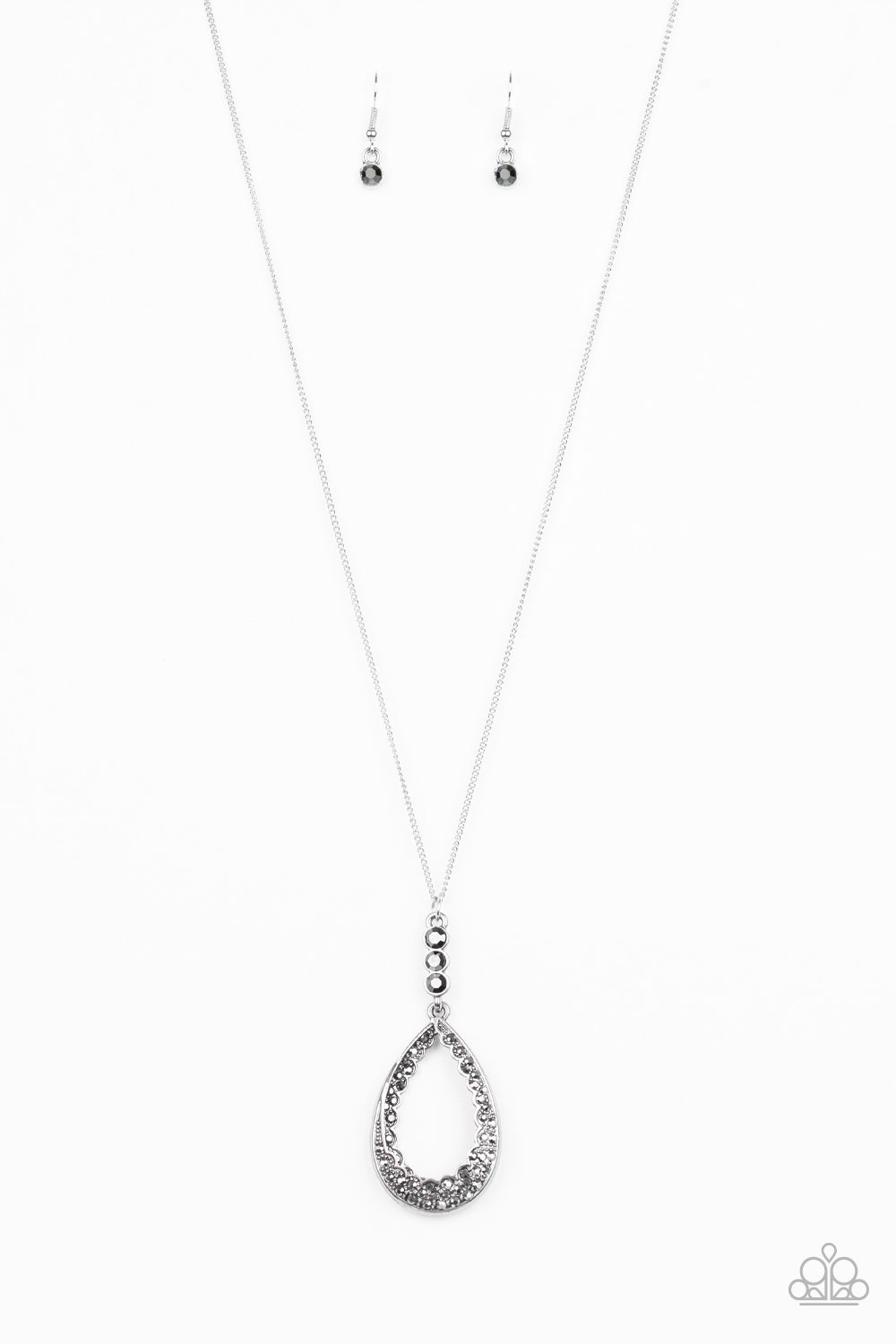 Red Carpet Royal - silver - Paparazzi necklace
