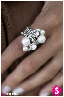 A Born Romantic - Paparazzi ring