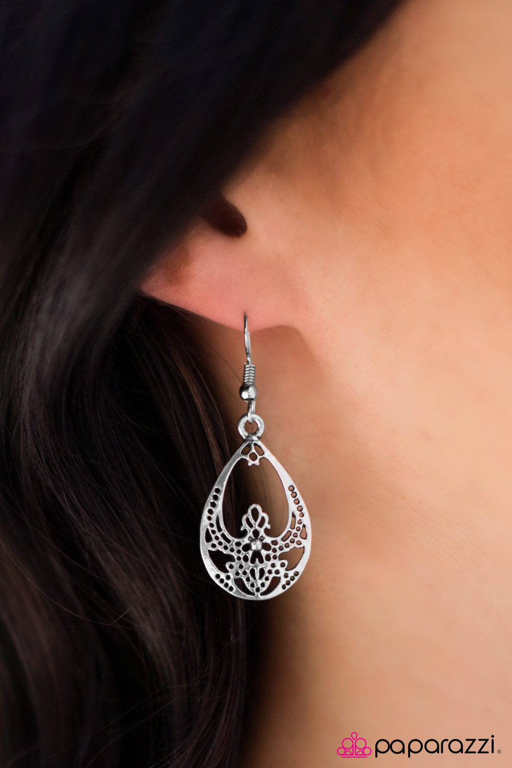 A HOLE New World - Paparazzi earrings
