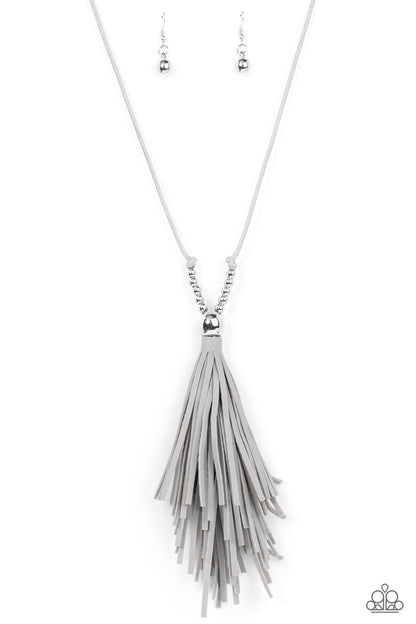 A Clean Sweep - silver - Paparazzi necklace