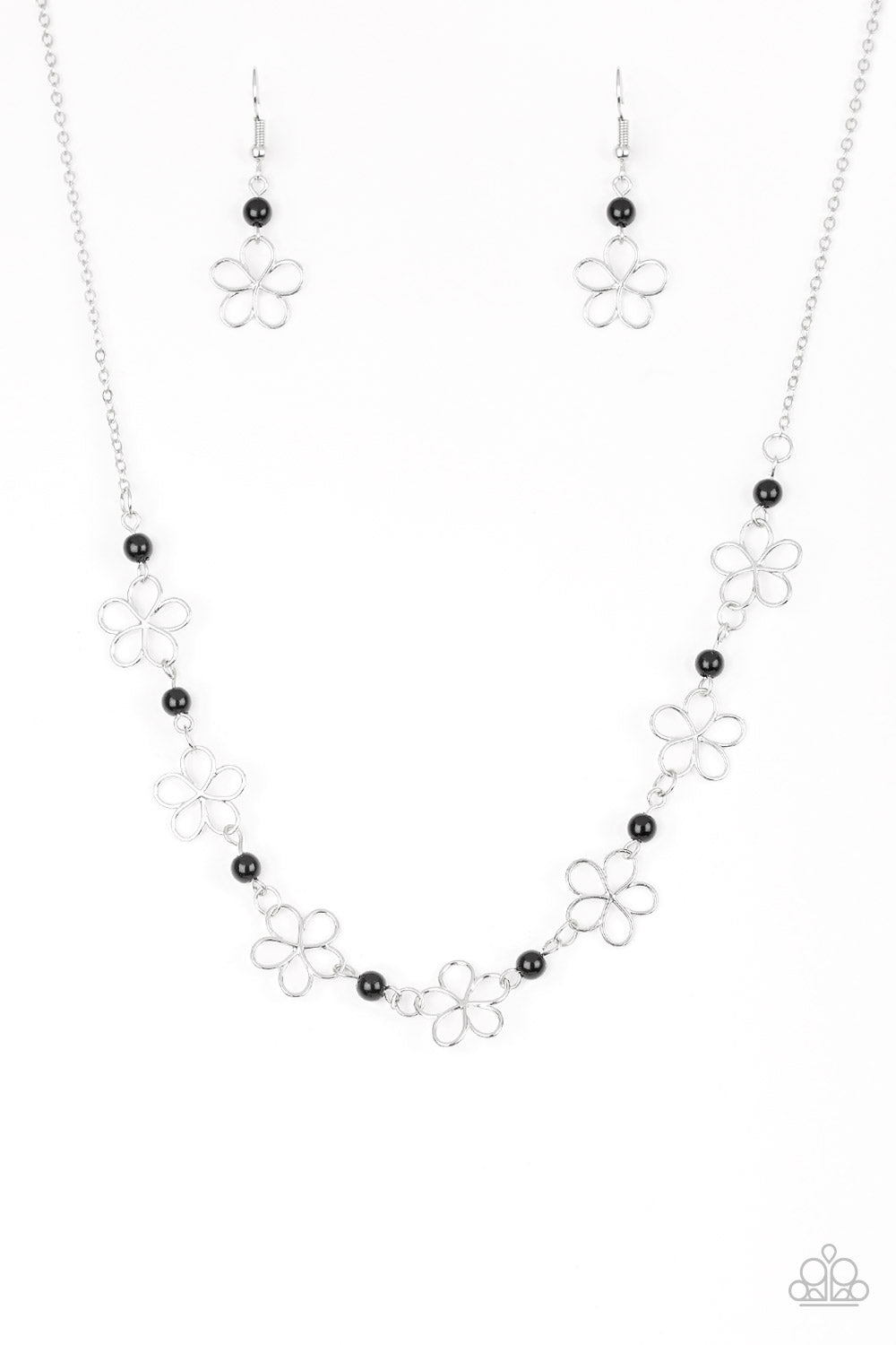 Always Abloom - black - Paparazzi necklace