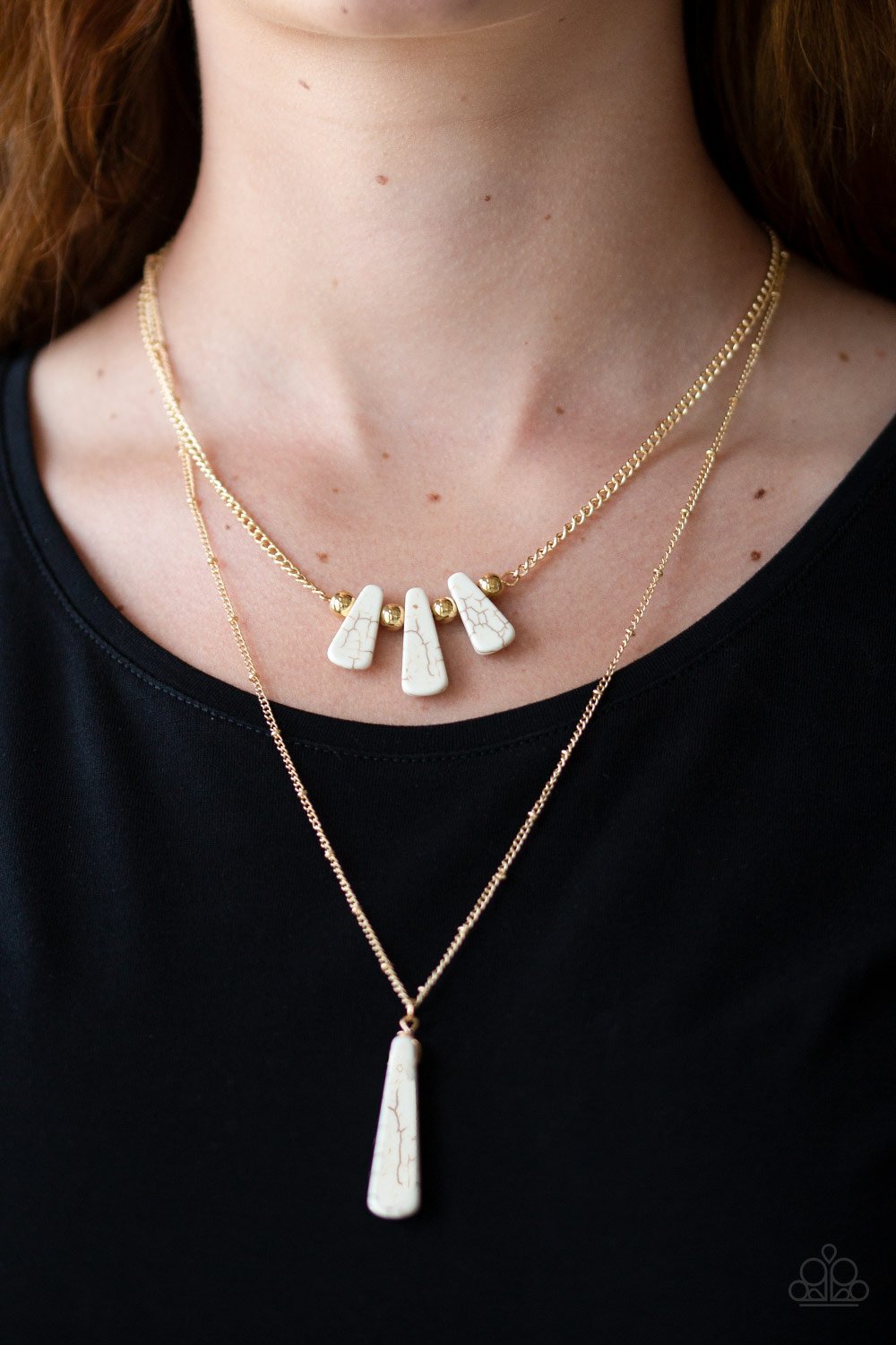 Basic Groundwork - gold - Paparazzi necklace