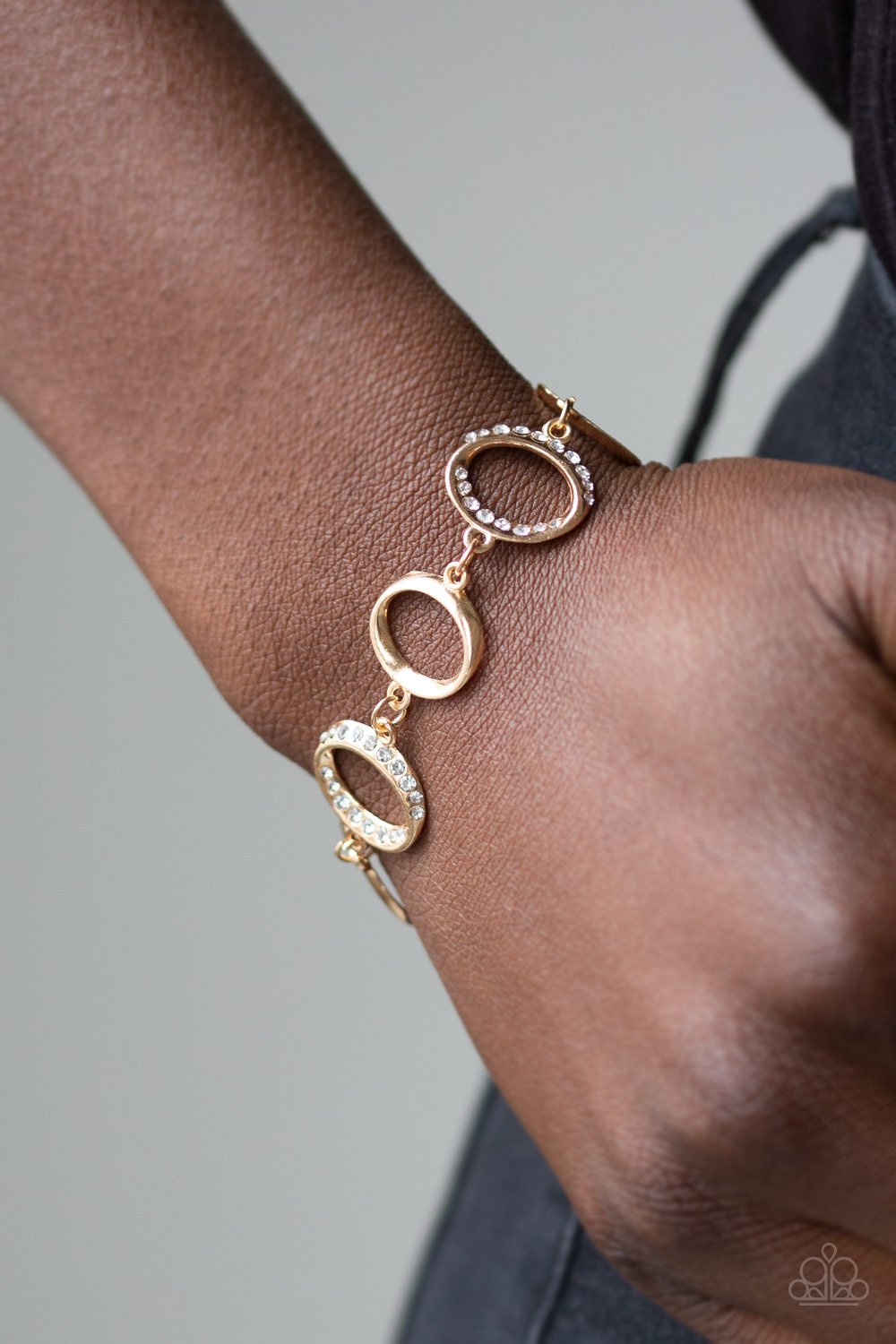 dress the part gold paparazzi A Finishing Touch Jewelry Paparazzi Put On Your Party Dress main image 1
