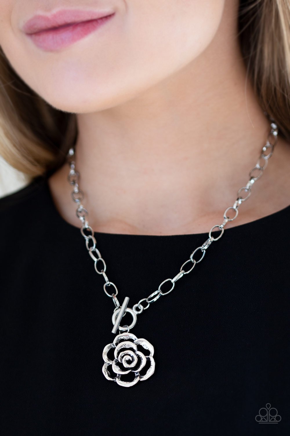 Beautifully In Bloom-silver-Paparazzi necklace