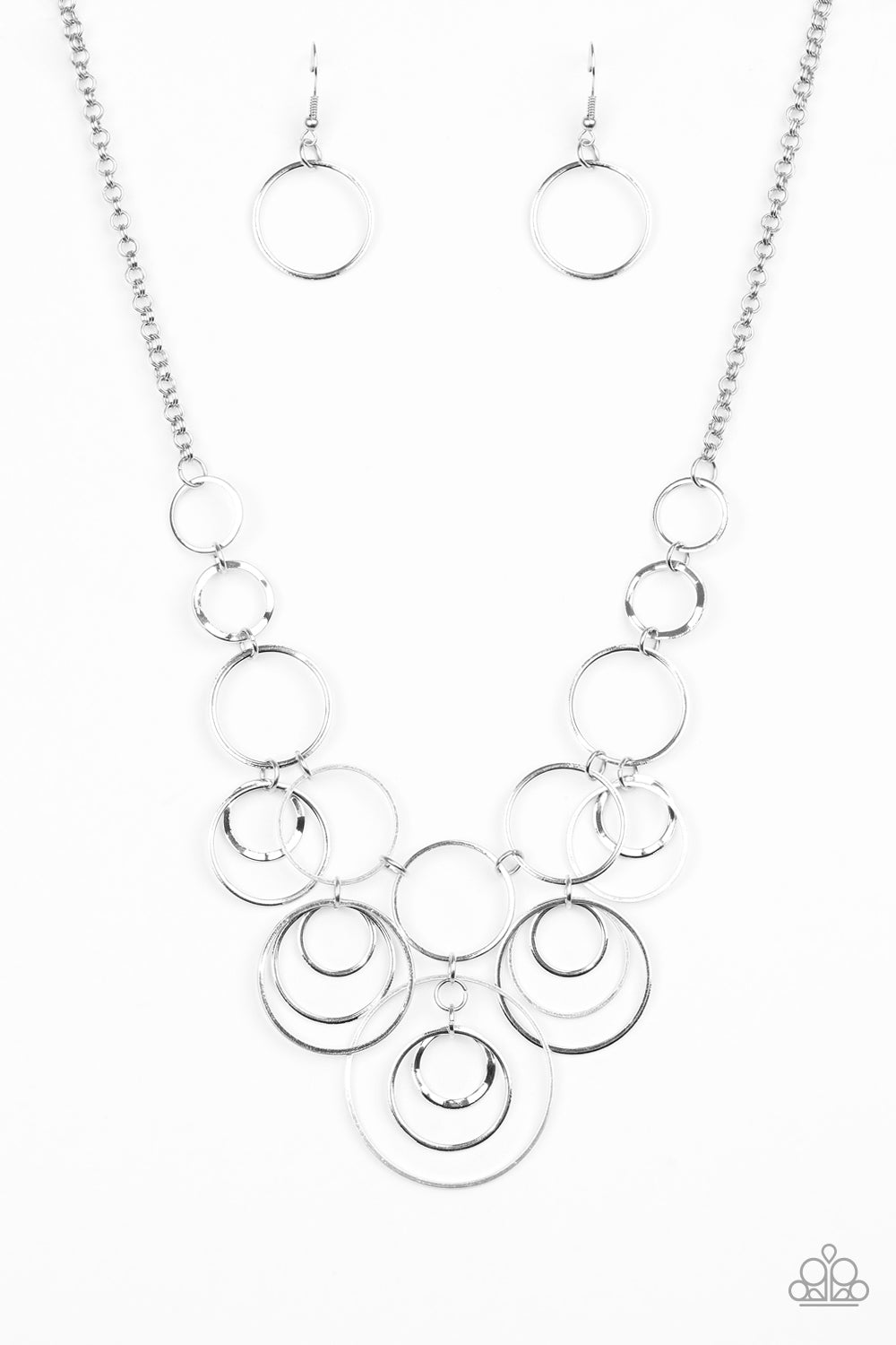Break the Cycle - silver - Paparazzi necklace