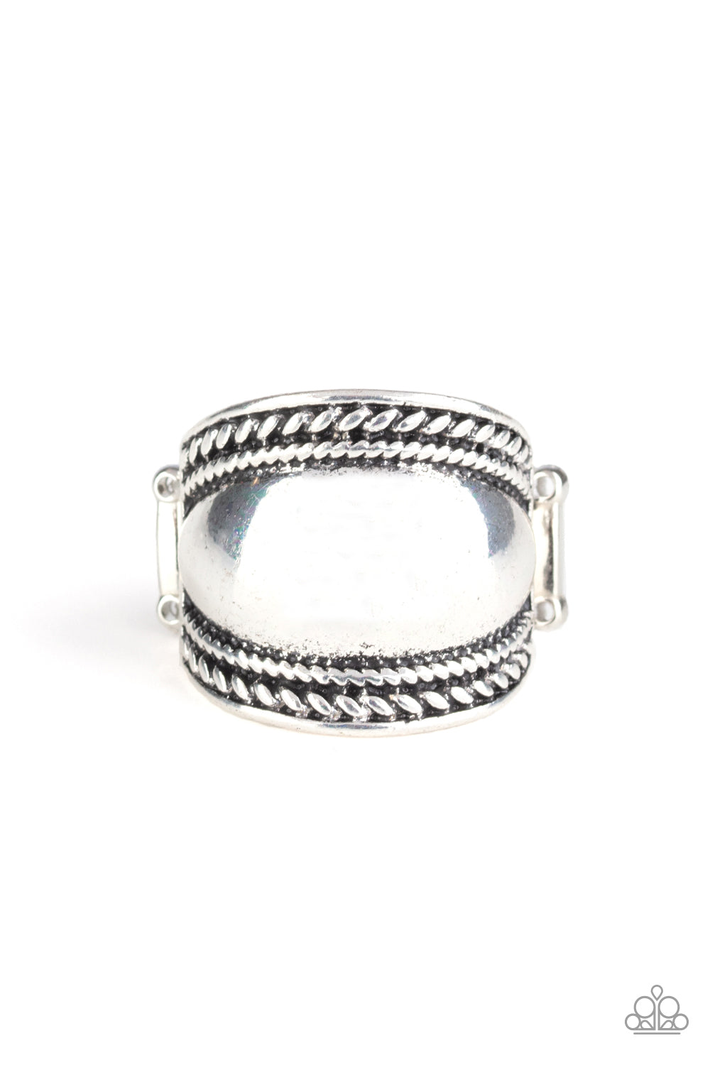 Bucking Trends - silver - Paparazzi ring
