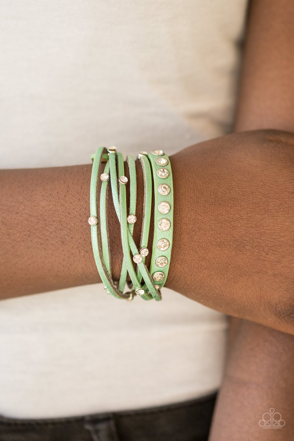 CATWALK It Off - green - Paparazzi wrap bracelet