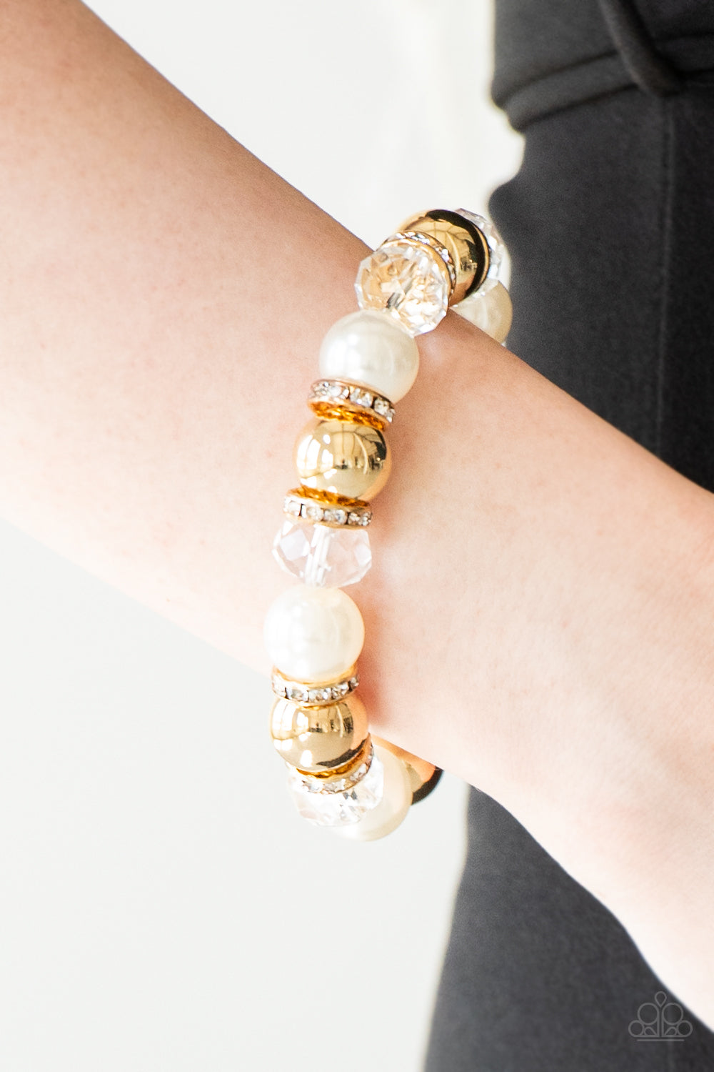 Camera Chic - gold - Paparazzi bracelet