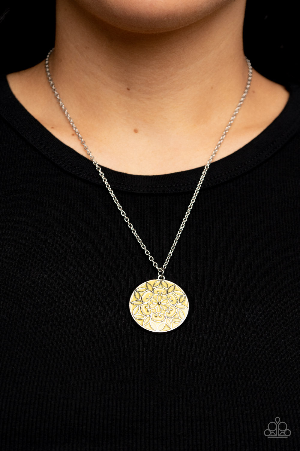 Colorfully Cottagecore - yellow - Paparazzi necklace