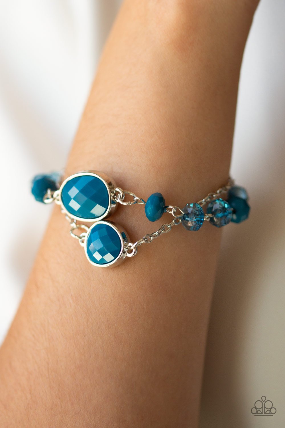 Crowd Pleaser-blue-Paparazzi bracelet