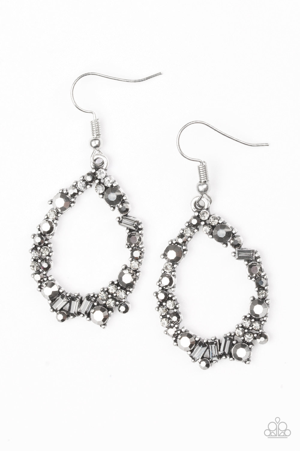 Crushing Couture - silver - Paparazzi earrings