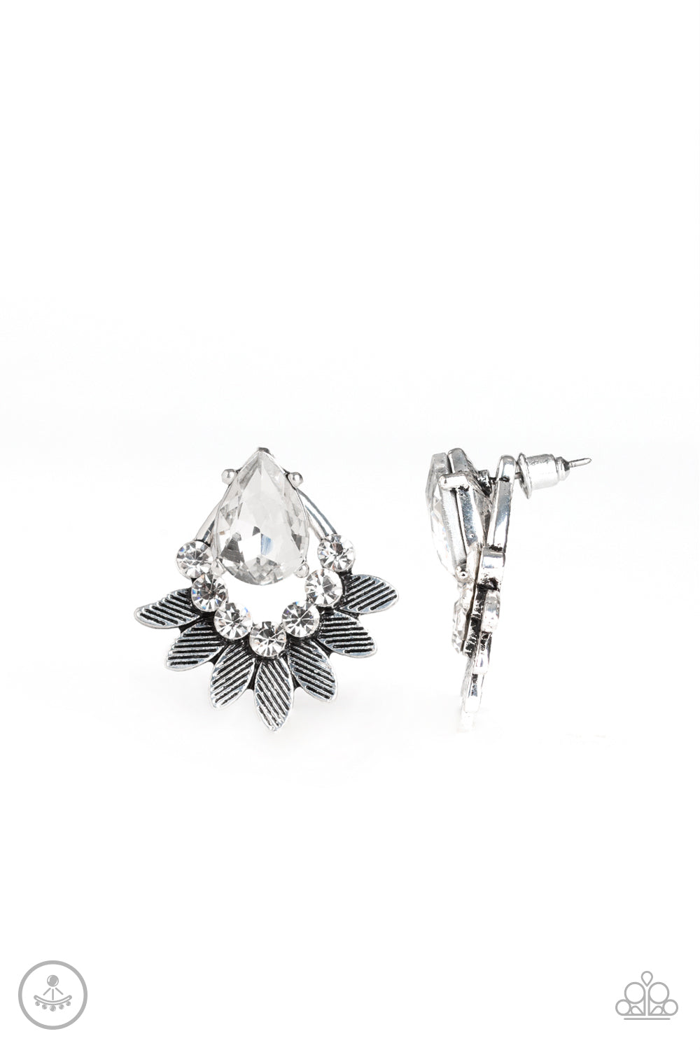 Cyrstal Canopy - white - Paparazzi earrings