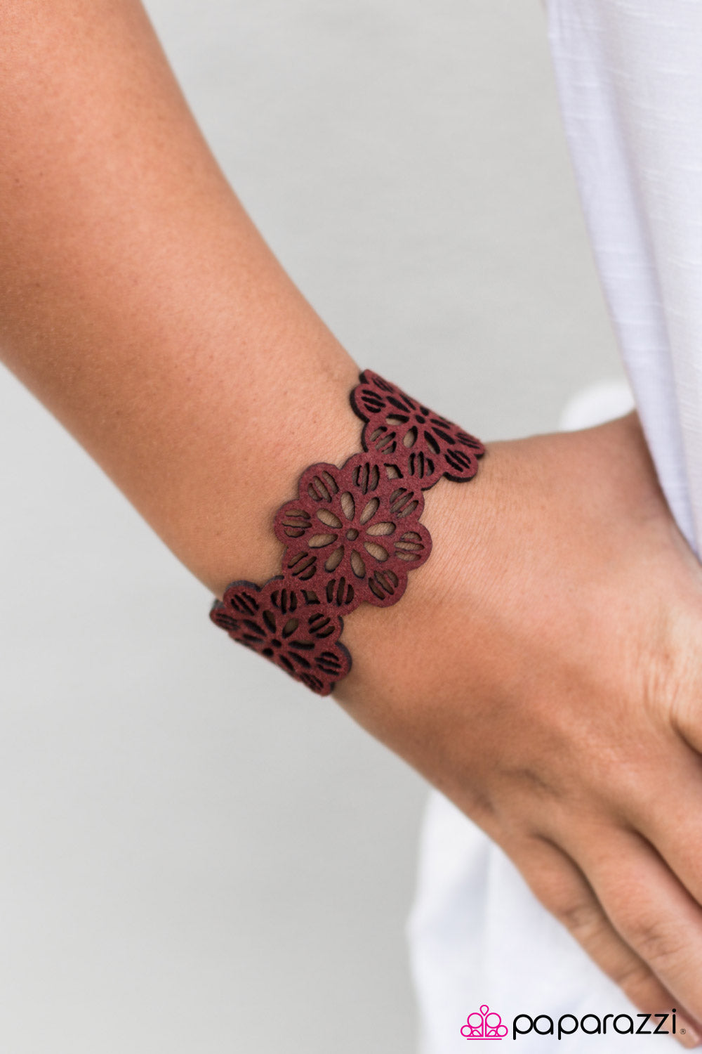 Daisy Days - red - Paparazzi Bracelet