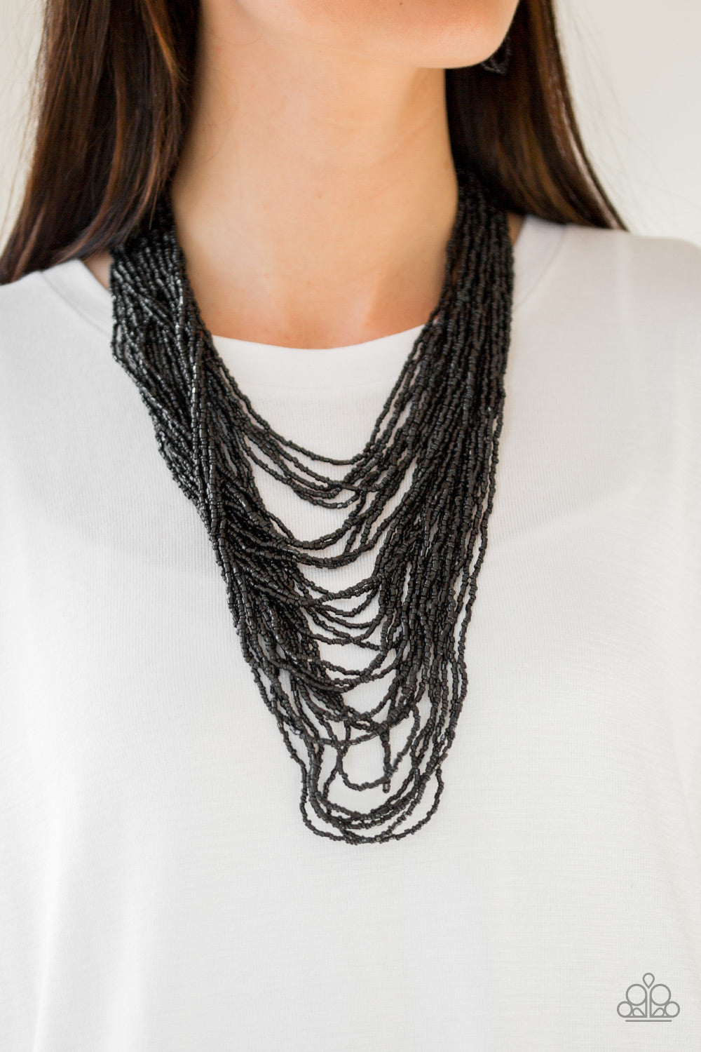 Dauntless Dazzle - shiny black - Paparazzi necklace