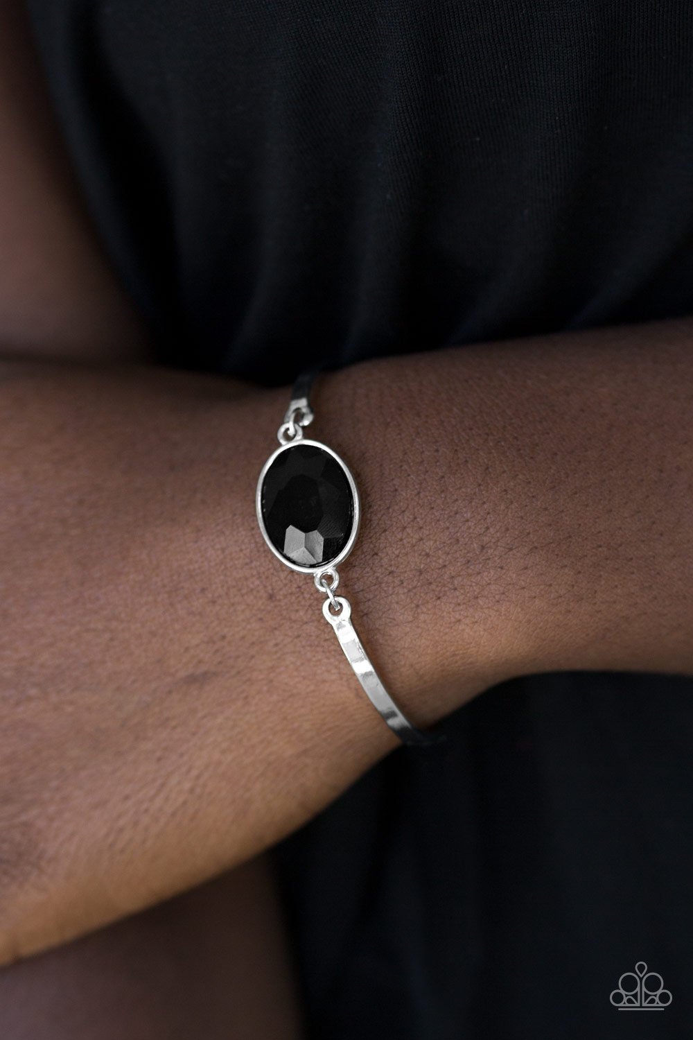 Definitely Dashing - black - Paparazzi bracelet