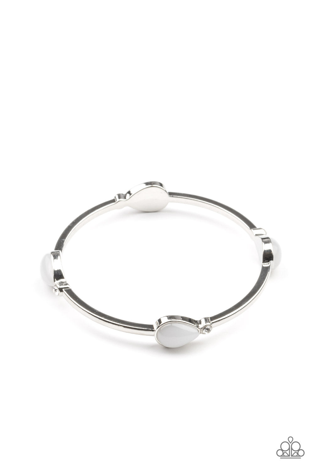 Dewdrop Dancing - white - Paparazzi bracelet