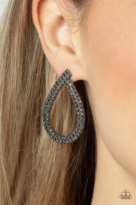 Diva Dust - black - Paparazzi earrings