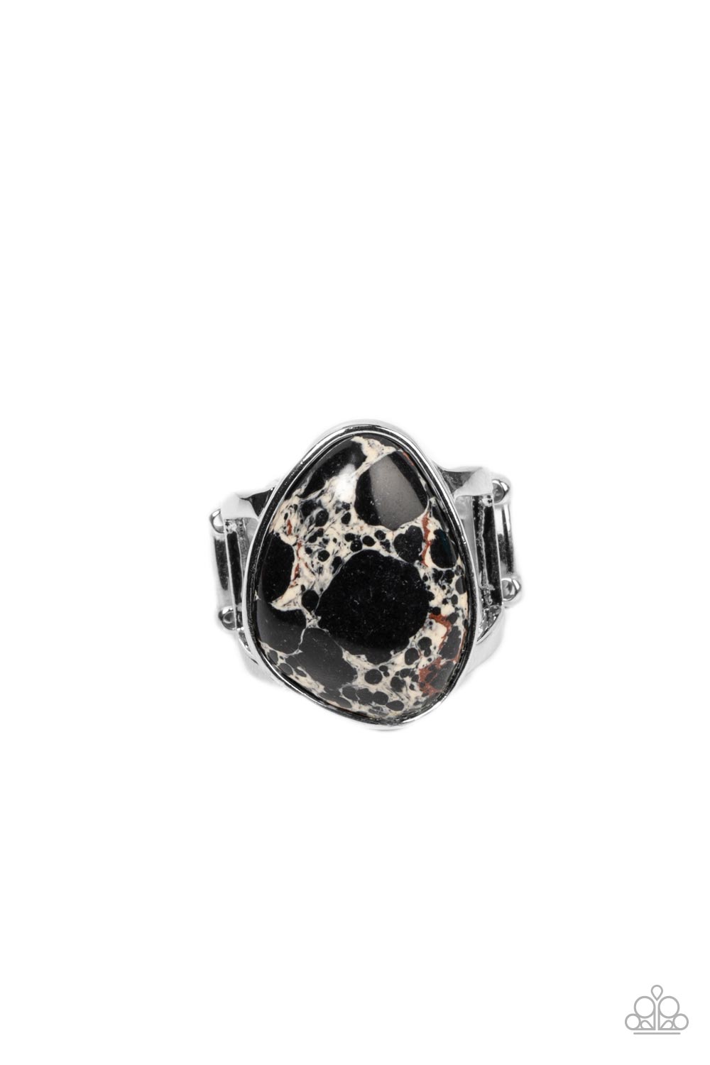 Earth Hearth - black - Paparazzi ring
