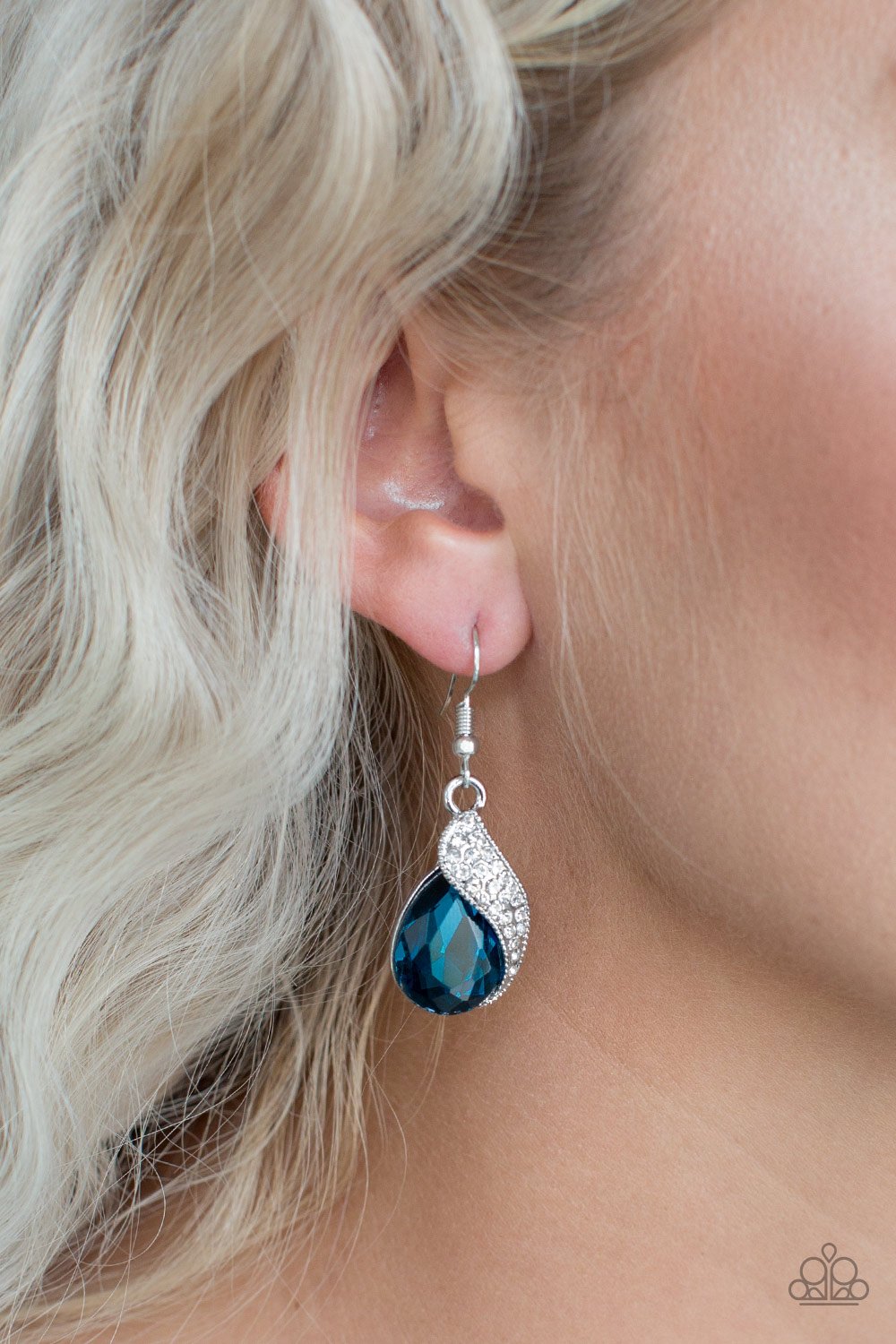 Easy Elegance - blue - Paparazzi earrings