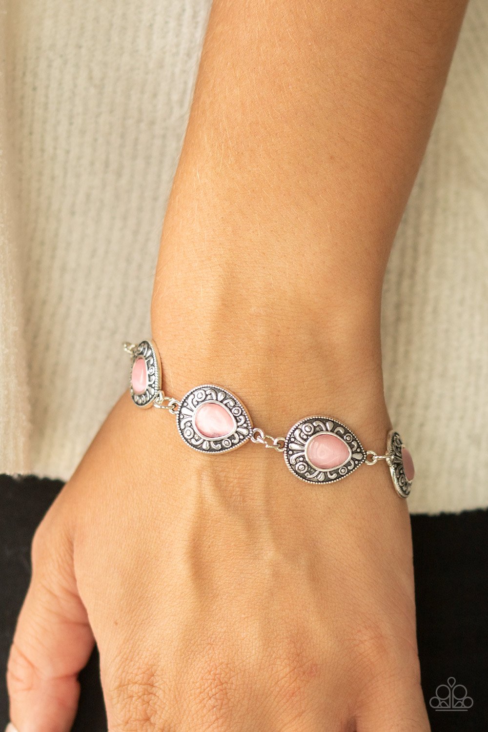 Enchantingly Ever After-pink-Paparazzi bracelet