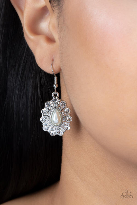 Extroverted Elegance - white - Paparazzi earrings