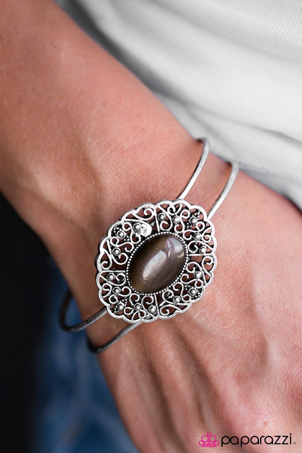 FRILL Seeker - Paparazzi bracelet