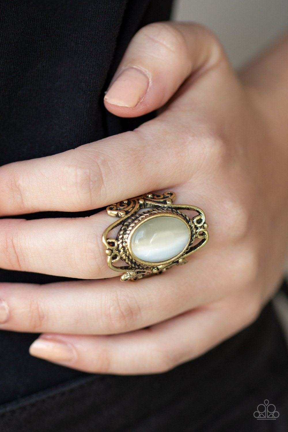 Fairytale Flair - brass - Paparazzi ring