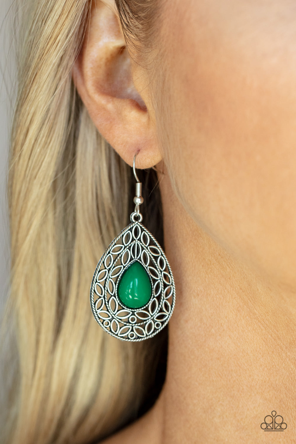 Fanciful Droplets green Paparazzi earrings – JewelryBlingThing