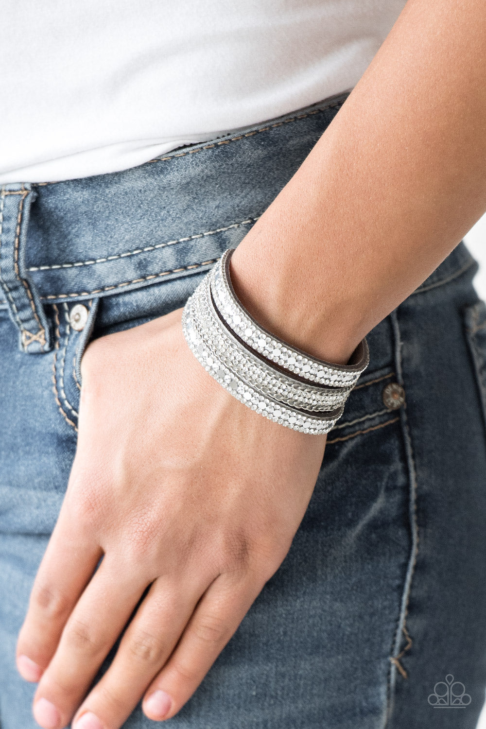 Fashion Fanatic - silver - Paparazzi bracelet