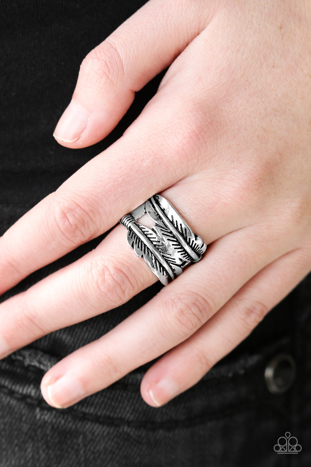 Fearless Flier - silver - Paparazzi ring