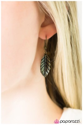 Flight Plan - Paparazzi earrings