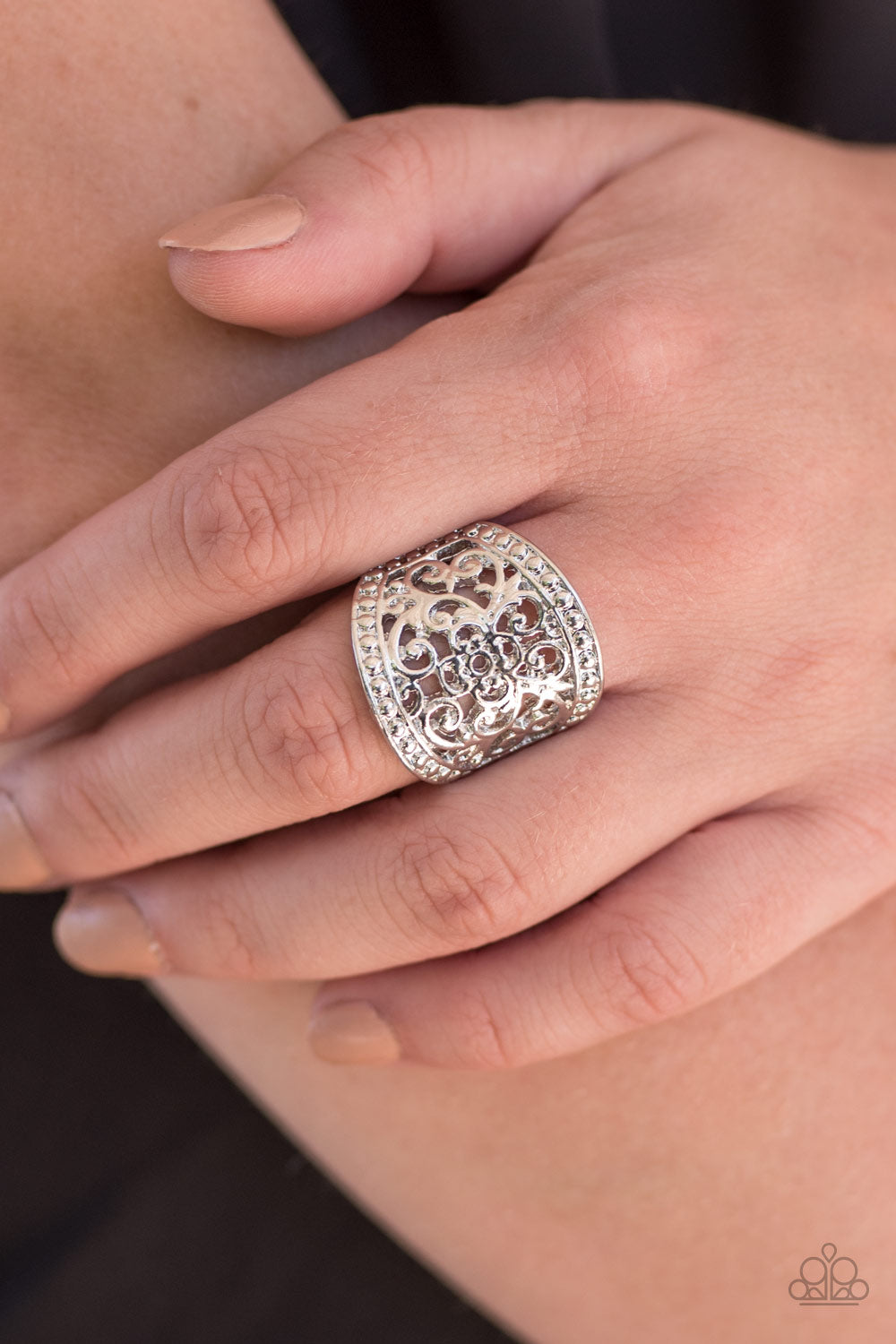 Floral Finale - silver - Paparazzi ring