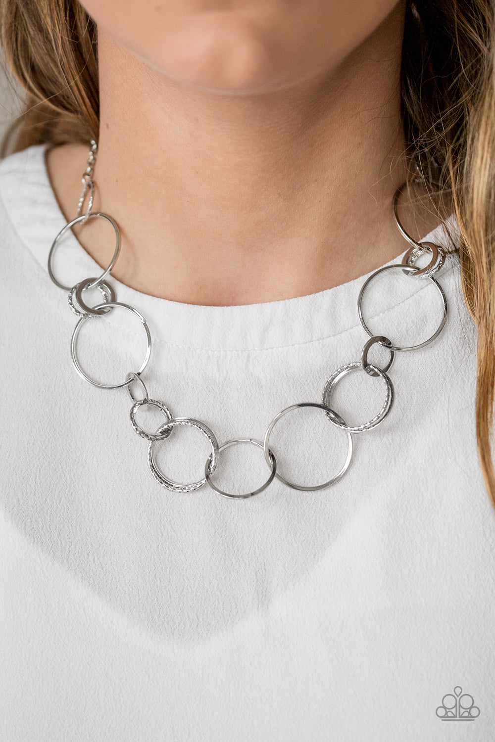 Follow the Ringleader - silver - Paparazzi necklace