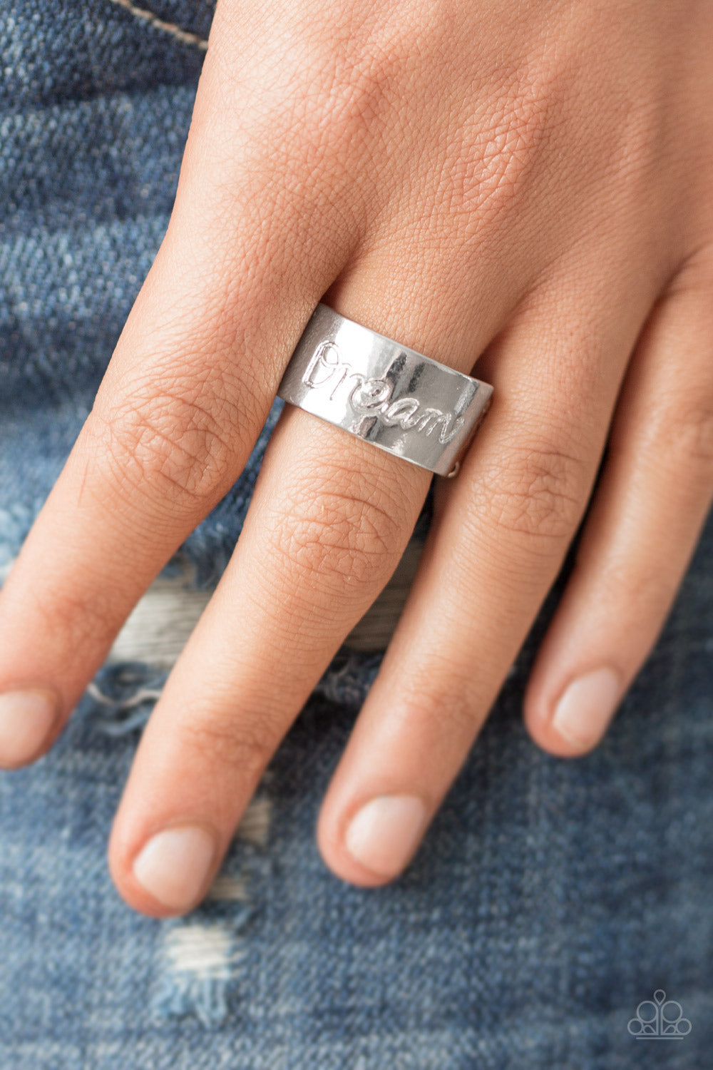 Follow your Dreams - silver - Paparazzi ring