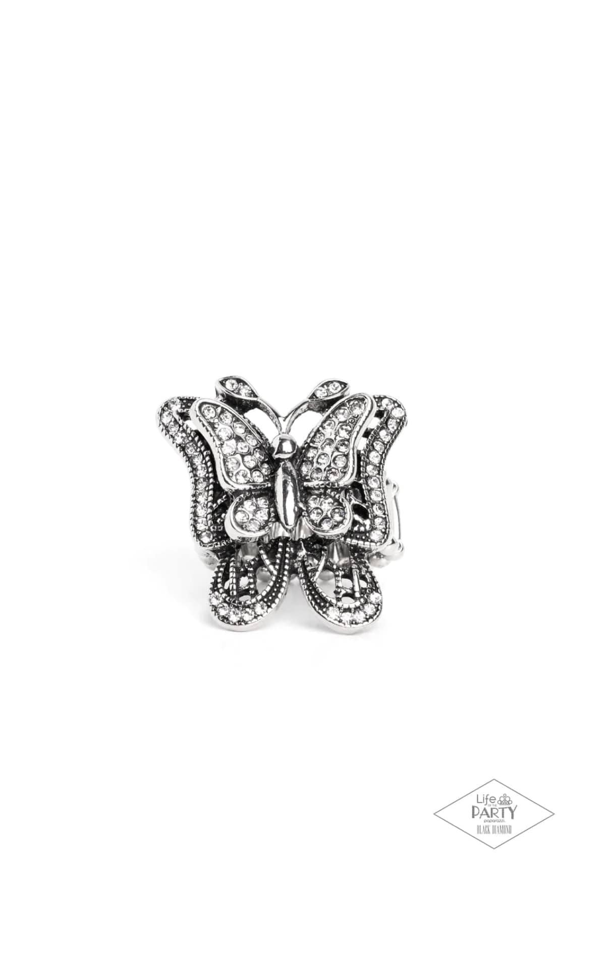 Free To Fly - white - Paparazzi ring