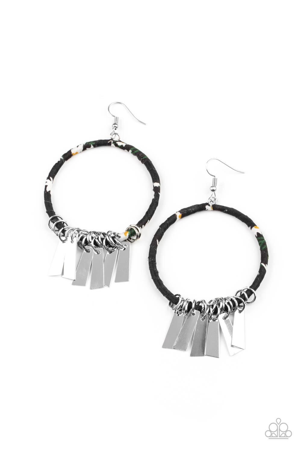 Garden Chimes - black - Paparazzi earrings