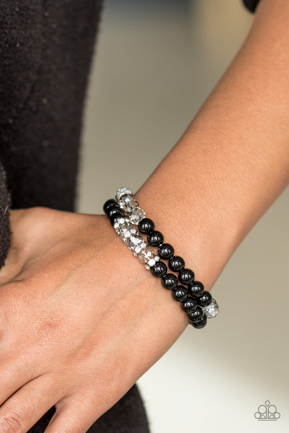 Get a Ballroom - black - Paparazzi bracelet
