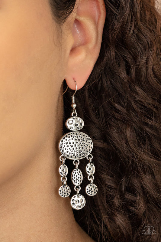 Get Your ARTIFACTS Straight - silver - Paparazzi earrings