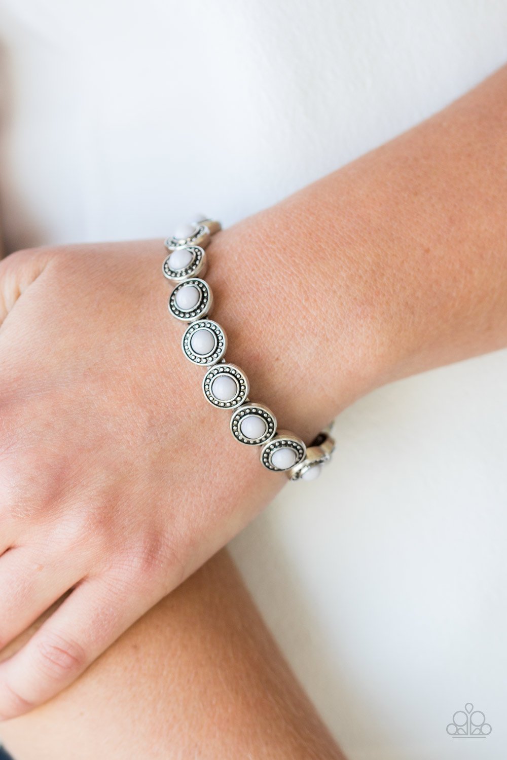 Globetrotter Goals-silver-Paparazzi bracelet
