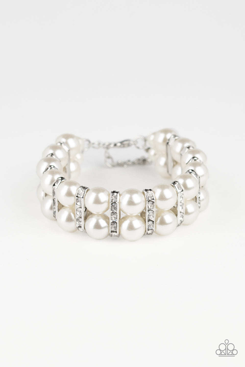 Glowing Glam - white - Paparazzi bracelet