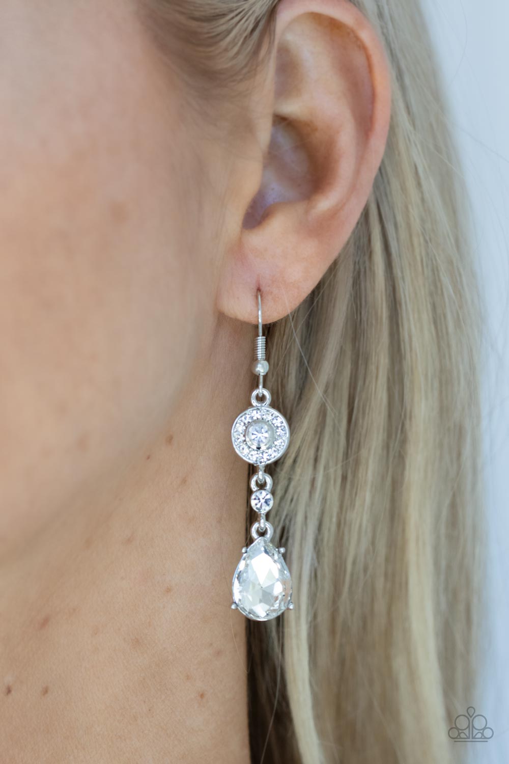 Graceful Glimmer white Paparazzi earrings – JewelryBlingThing
