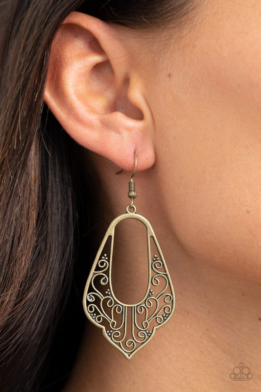 Grapevine Glamour - brass - Paparazzi earrings