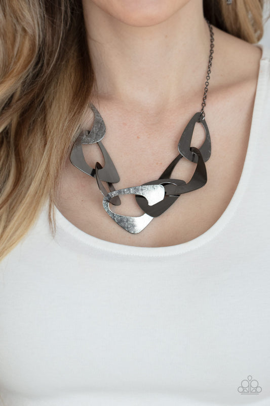 Guide To The Galaxy - black - Paparazzi necklace