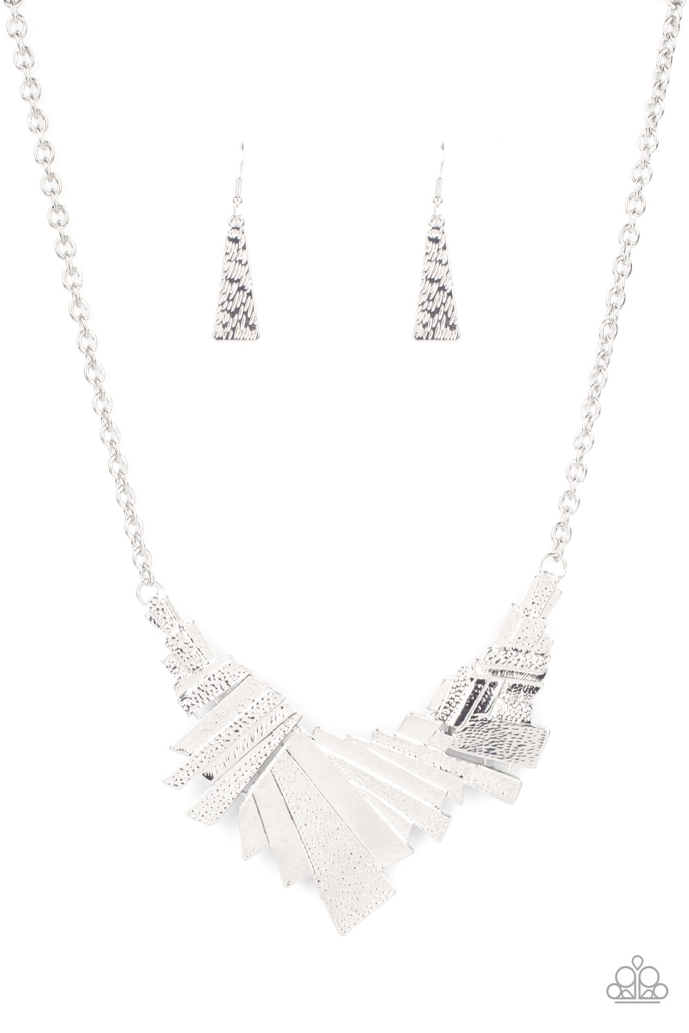 Happily Ever AFTERSHOCK - silver - Paparazzi necklace