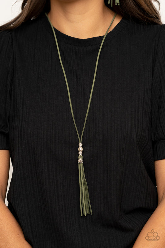 Hold My Tassel - green - Paparazzi necklace
