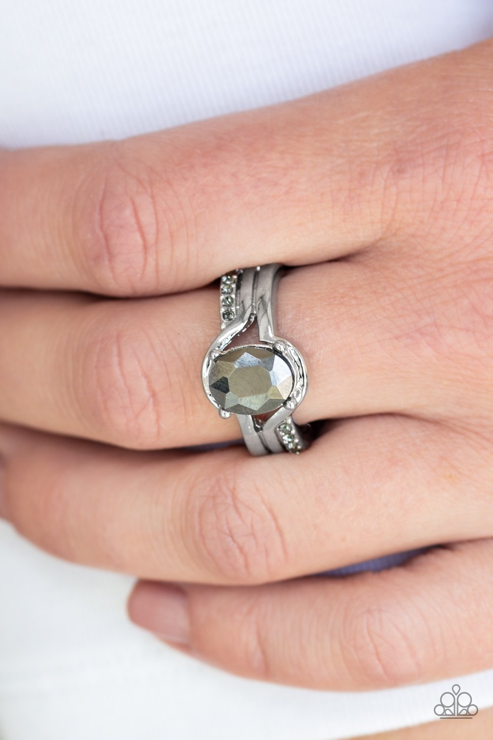 Home is Where The Castle Is - silver - Paparazzi ring