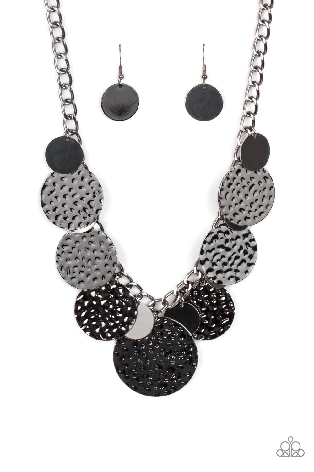 Industrial Grade Glamour - black - Paparazzi necklace