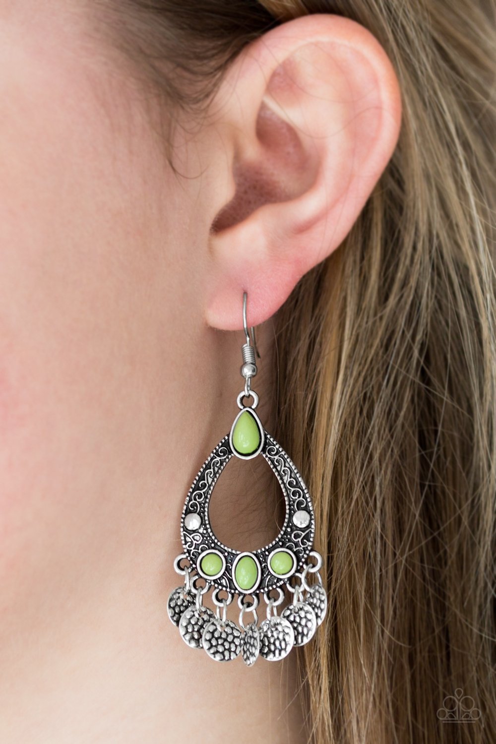 Island Escapade - green - Paparazzi earrings