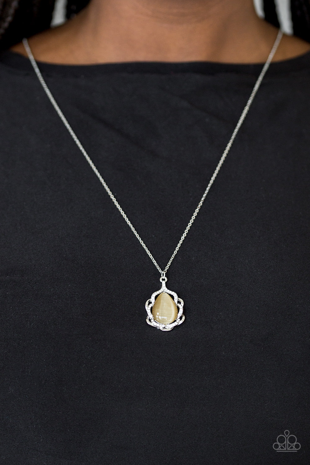 Keep It On The Down Glow - brown - Paparazzi necklace