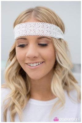 LACY Behavior - Paparazzi headband